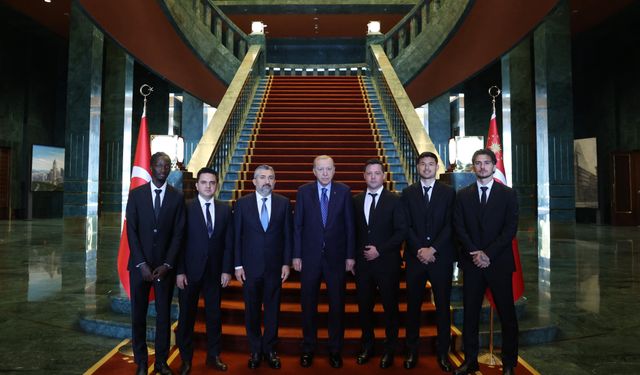 Başkan Erdoğan Çorum FK'yı kabul etti