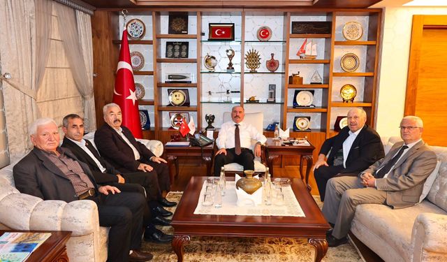 Vali Çalgan köy muhtarlarını ağırladı