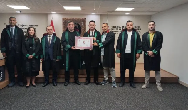 Genç avukat mesleğe ilk adımını attı