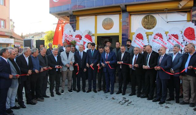 Muhtarlar Derneği açıldı