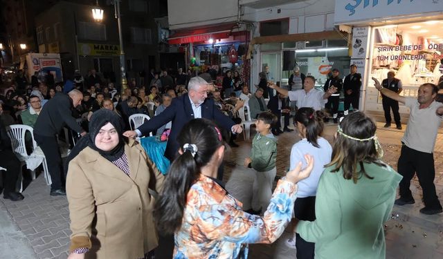 Uğur Mumcu Caddesi'nde mahalle şenliği