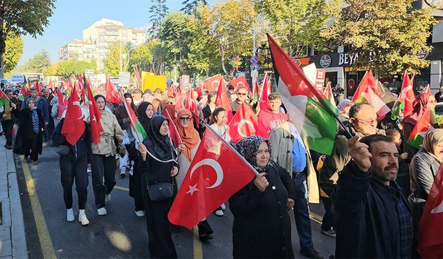 Soykırım protesto edildi, boykot çağrısı yinelendi
