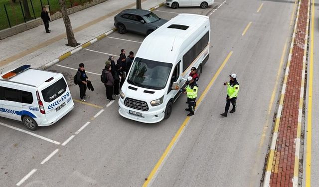 Okul servisleri drone ile denetlendi
