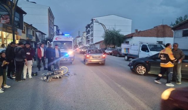 Kaza yapan motosiklet sürücüsü yaralandı