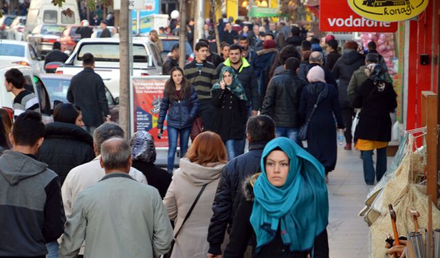 İşte son ankete göre Çorum'da partilerin oy oranları