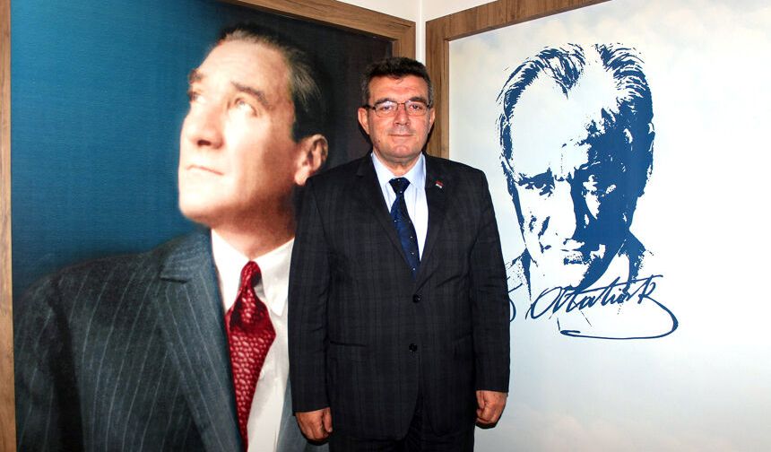 Ümit Er CHP'den istifa etti