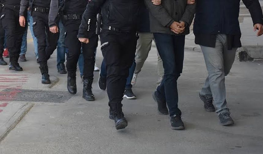 Çorum'da inşaat malzemesi çalan 9 zanlı yakalandı