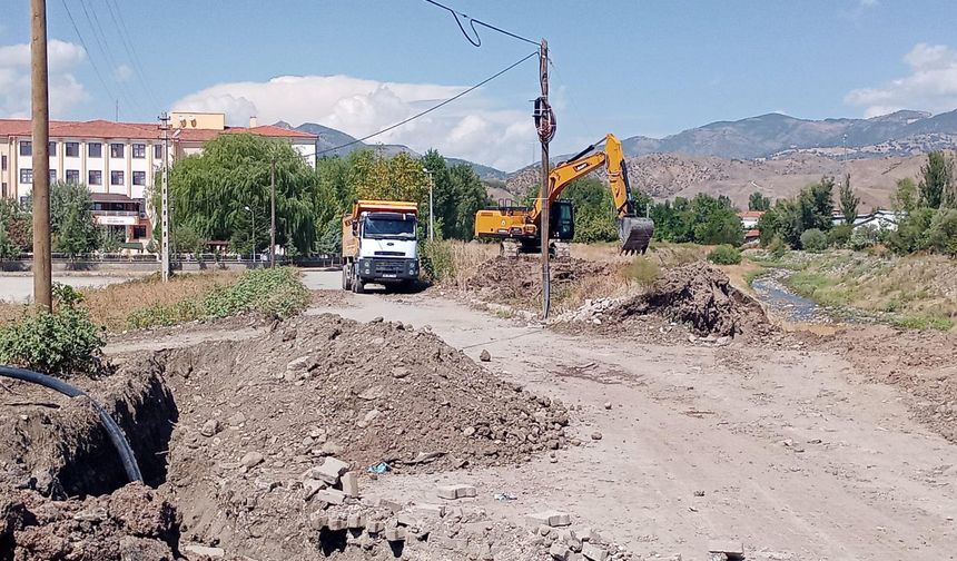 İskilip Meydan Çayı'nda ıslah çalışması başladı