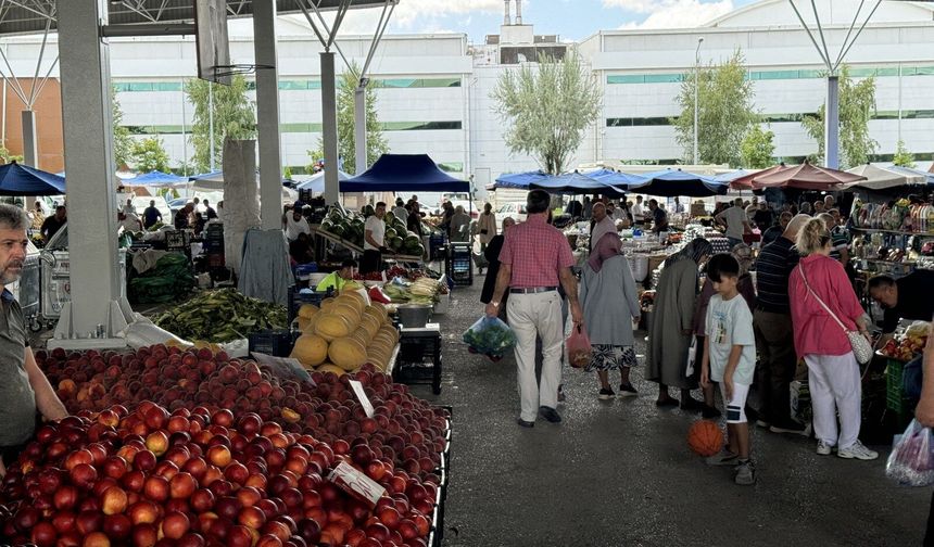 Arife günü üç sebze pazarı kurulacak
