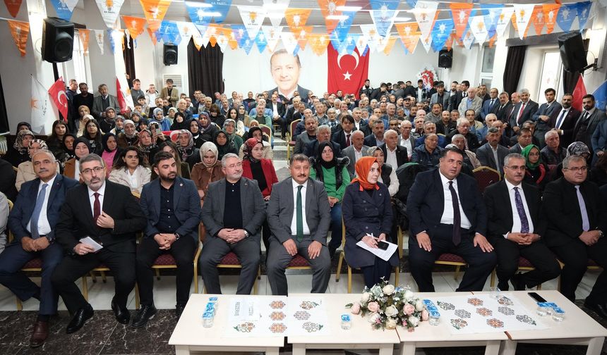 AK Parti İskilip İlçe Başkanlığına Mehmet Demirci seçildi