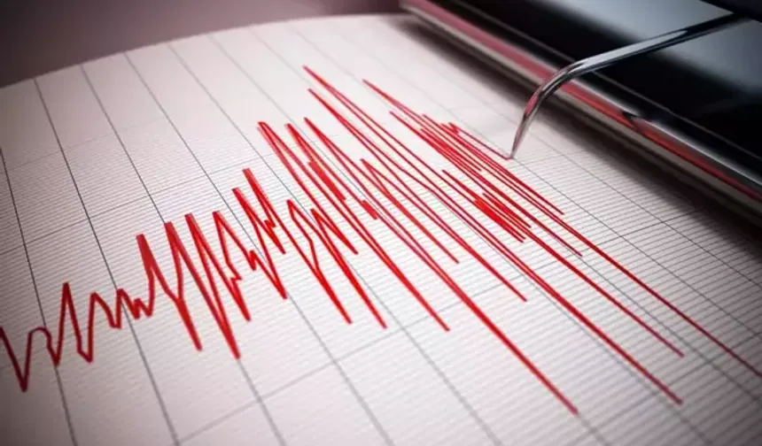 Ege'de korkutan deprem