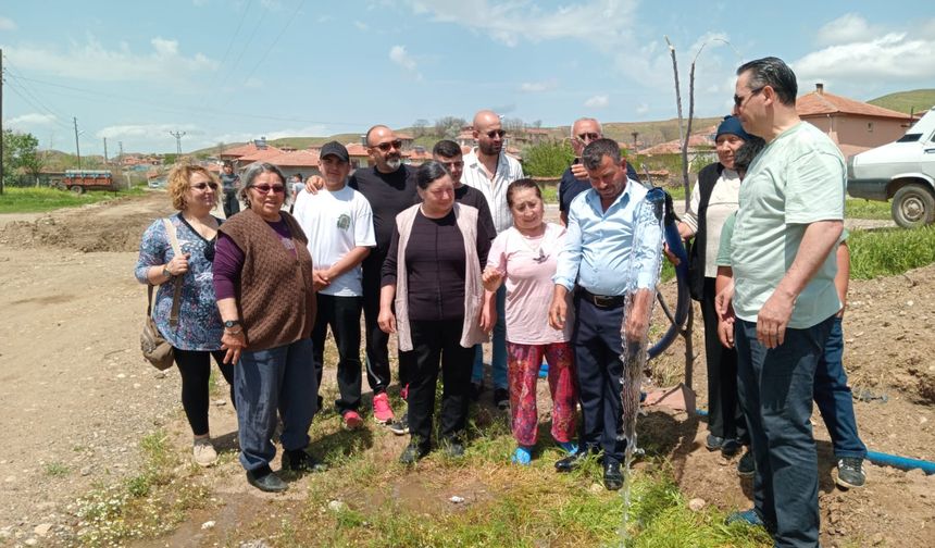 Muhtardan örnek davranış
