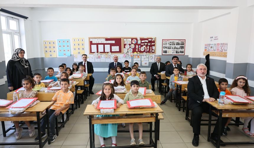 Çorum'da 87 bin 500 öğrenci karne heyecanı yaşadı