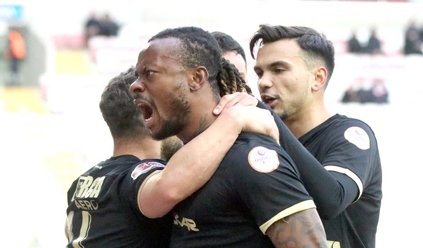 Eze 8. golünü attı