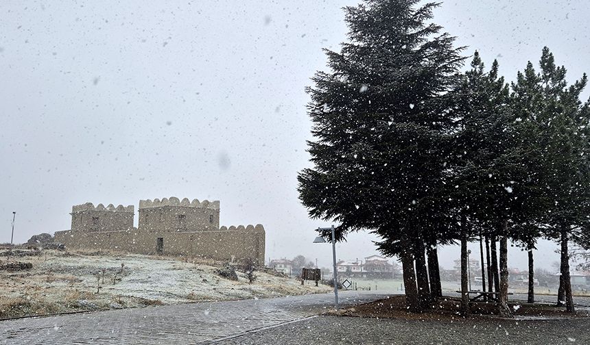 Hattuşa'ya kar yağdı