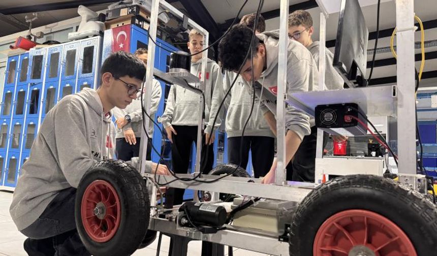 Lise öğrencileri, otonom araçların yazılım hatalarını tespit eden sistem geliştirdi