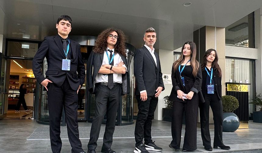 Mehmetçik Anadolu Lisesi,  GENCMUN’25’e katıldı