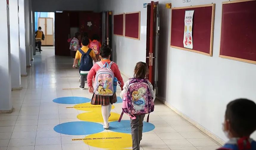 Okula başlama yaşı değişiyor