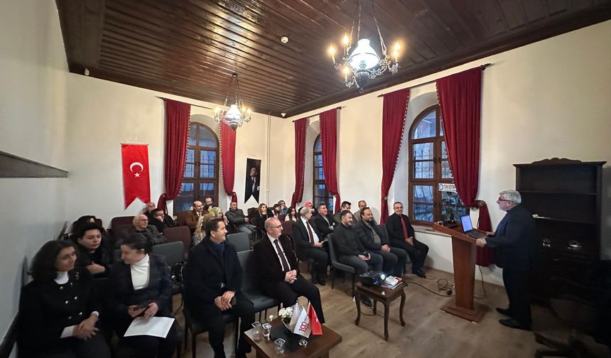 Mustafa Özcanbaz, Öğretmen Akademileri’nin konuğu oldu