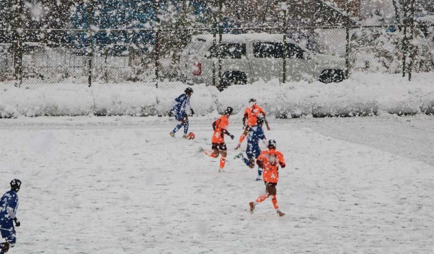 Amatör Futbol’a kar engeli