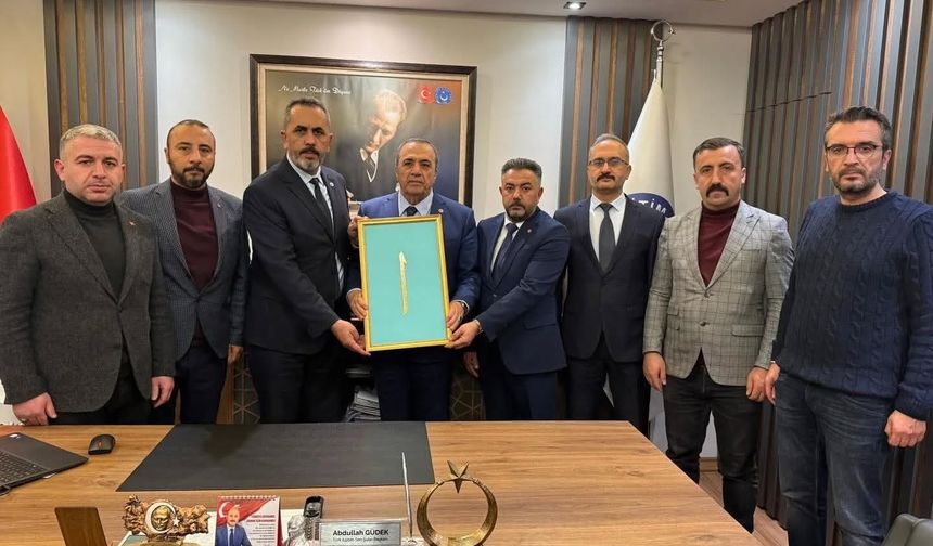 Kayrıcı’dan sendikalara hayırlı olsun ziyareti