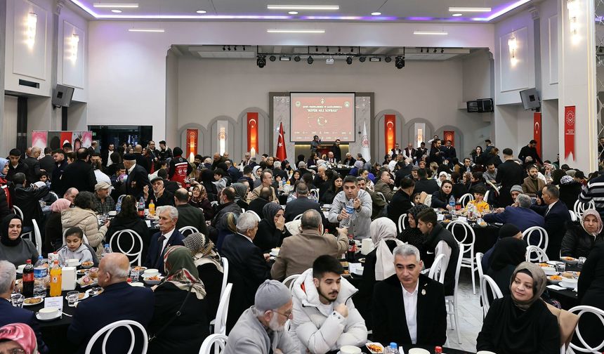 Şehit aileleri ve gazilerle iftarda buluştu