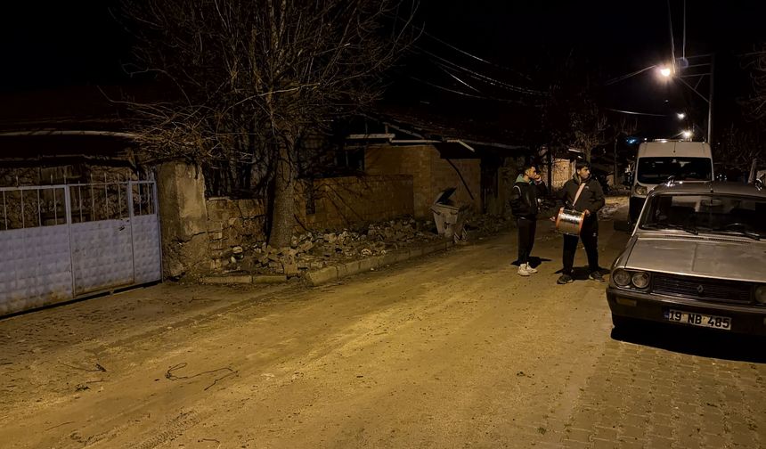 Mahalleliyi davulcular değil, gençler uyandırıyor