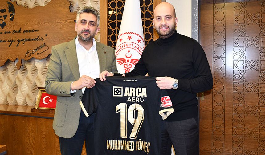 Başhekime Çorum FK forması