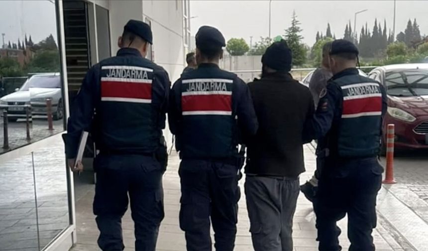 Yurt dışına kaçacaklardı! Jandarma enselerine çöktü