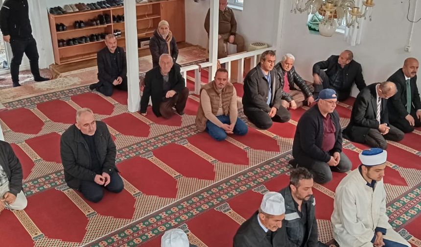 Bu köyde yıllar sonra Cuma namazı heyecanı