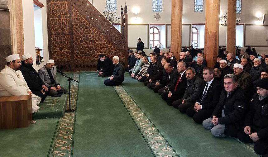 Necmettin Erbakan için mevlit okutuldu