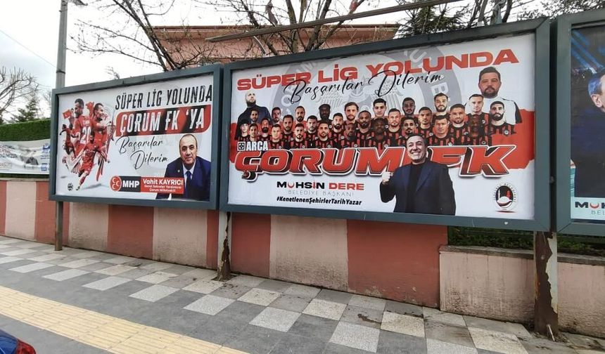 Çorum FK'ya Süper Lig yolunda pankartlı destek