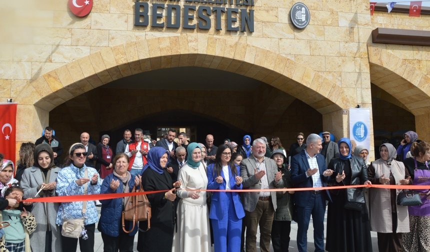 Kadın Emeği Çarşısı açıldı