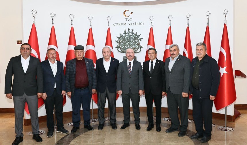 Vali Çalgan muhtarları kabul etti