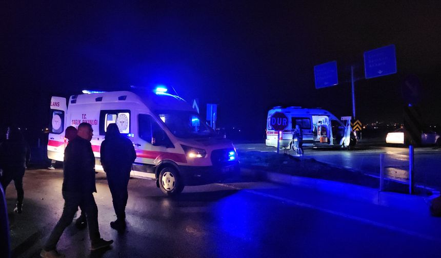 Polis aracı kaza yaptı