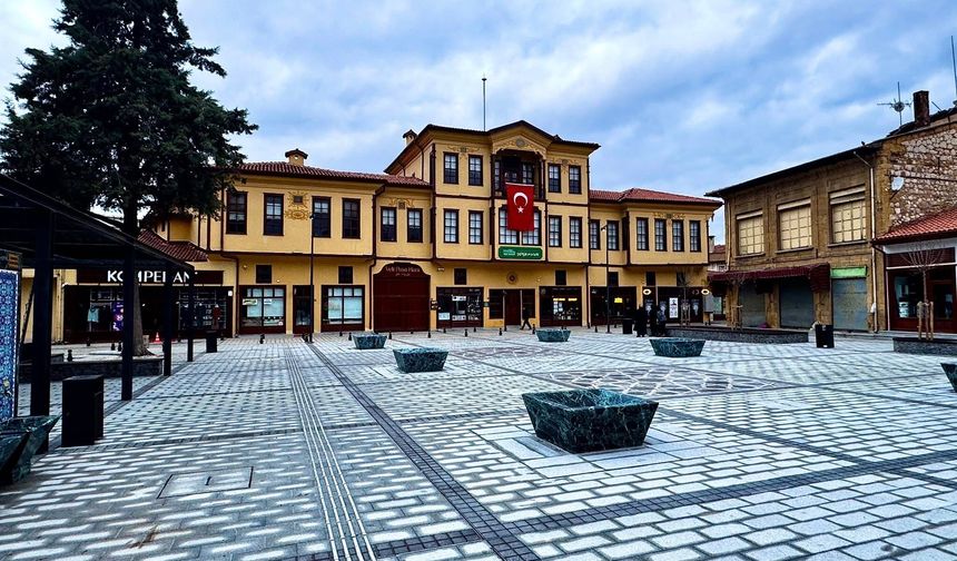 Bayramlaşma yeni meydanda olacak