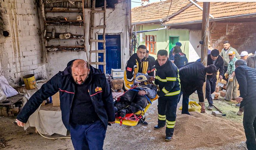 Çorum'da yıkılan duvarın altında kalan 2 kişi yaralandı