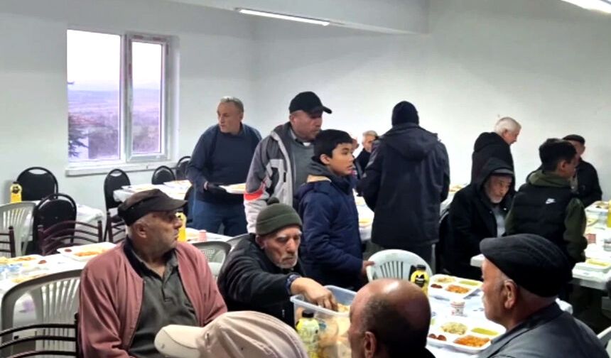 Bu köyde 13 yıldır evlerde iftar yapılmıyor