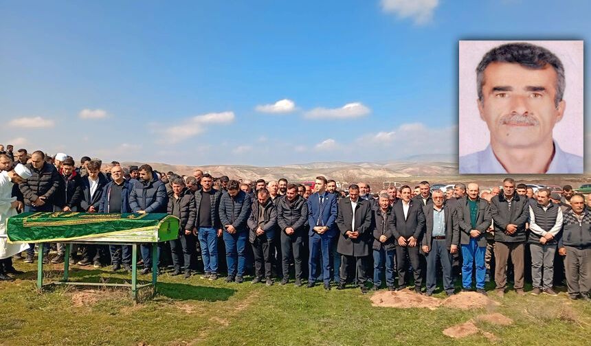 Karakısık köyü muhtarı son yolculuğuna uğurlandı