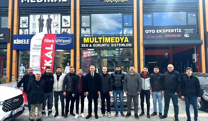 Çorum'da oto aksesuar esnafı yeni düzenlemeyi protesto etti