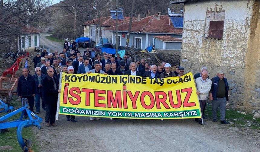 Köyde eylem yaptılar