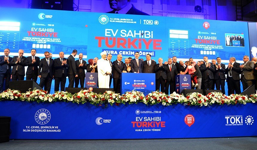 Çorum’da TOKİ kura heyecanı yaşandı