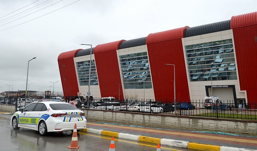 Basına her programa akredite getirilsin!