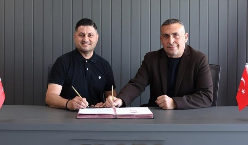 Çorum FK'nın eski hocası 2.lig ekibiyle anlaştı