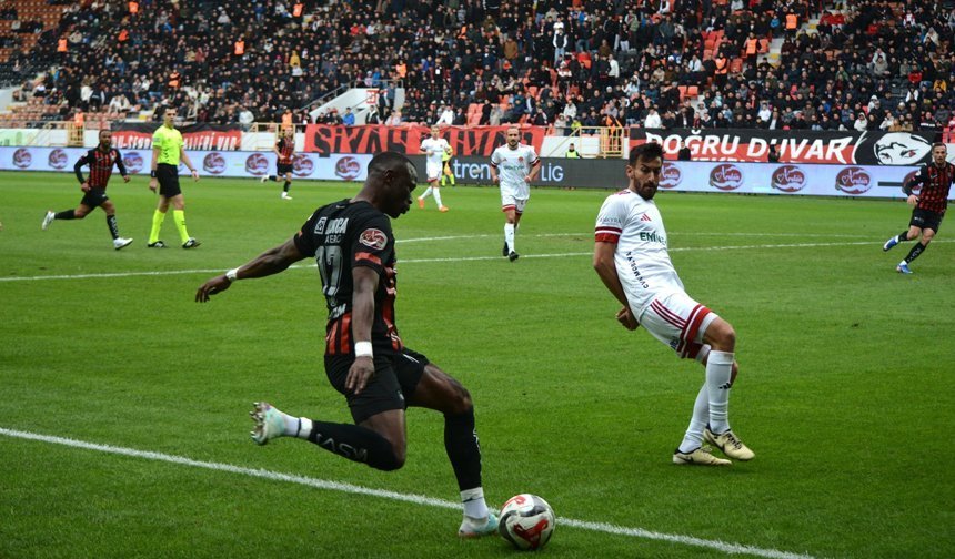 Çorum FK'nın Senegalli golcüsü  İspanya'ya gitti