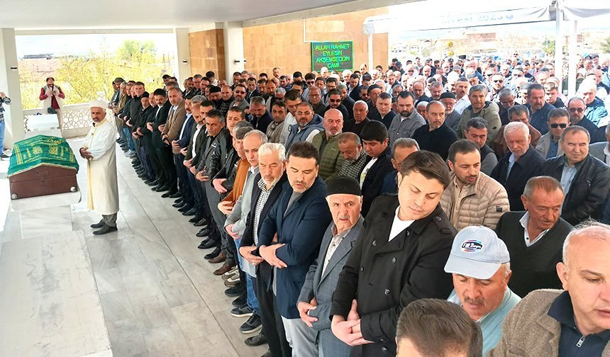 Öğretmen ve öğrenciler için gıyabi cenaze namazı kılındı