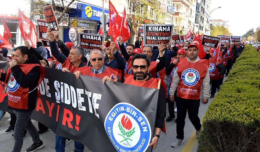 Sendikalardan okulda şiddete karşı ortak tepki