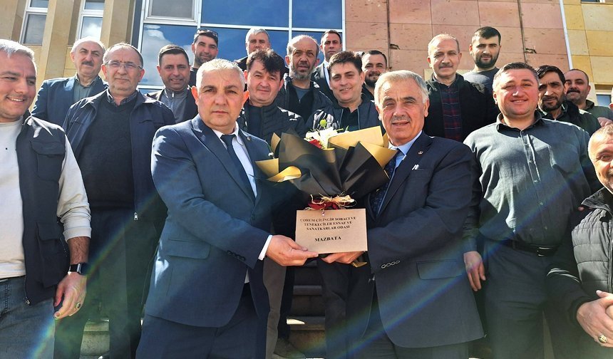 Abdullah Uyar mazbatasını aldı