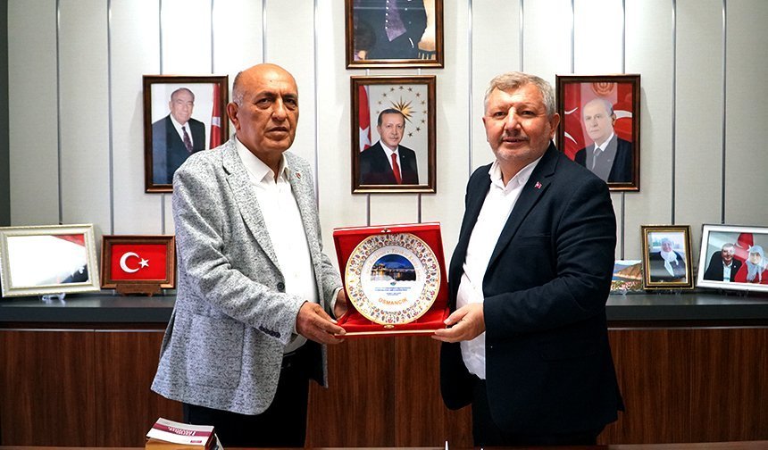 39 yıldır belediyede çalışan müdür emekli oldu