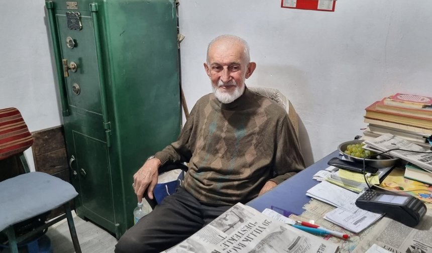 Mustafa Emil vefat etti